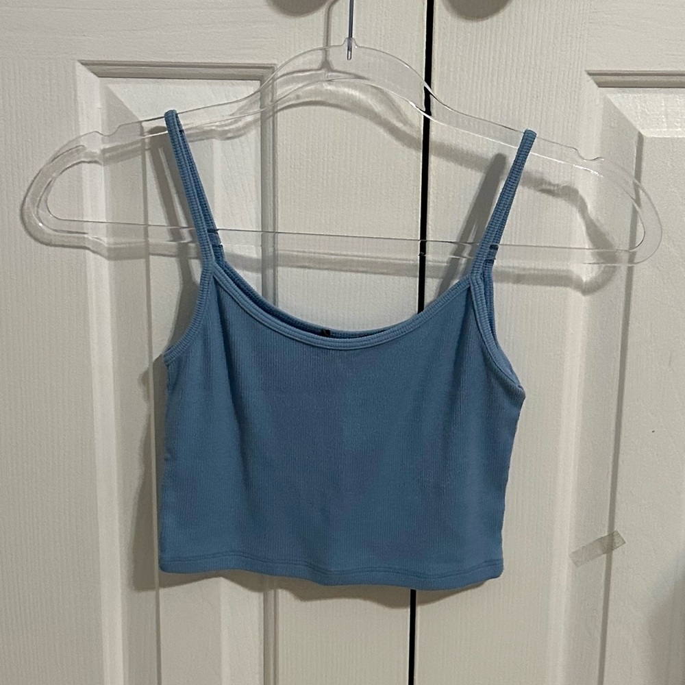 Brandy Melville Crop top